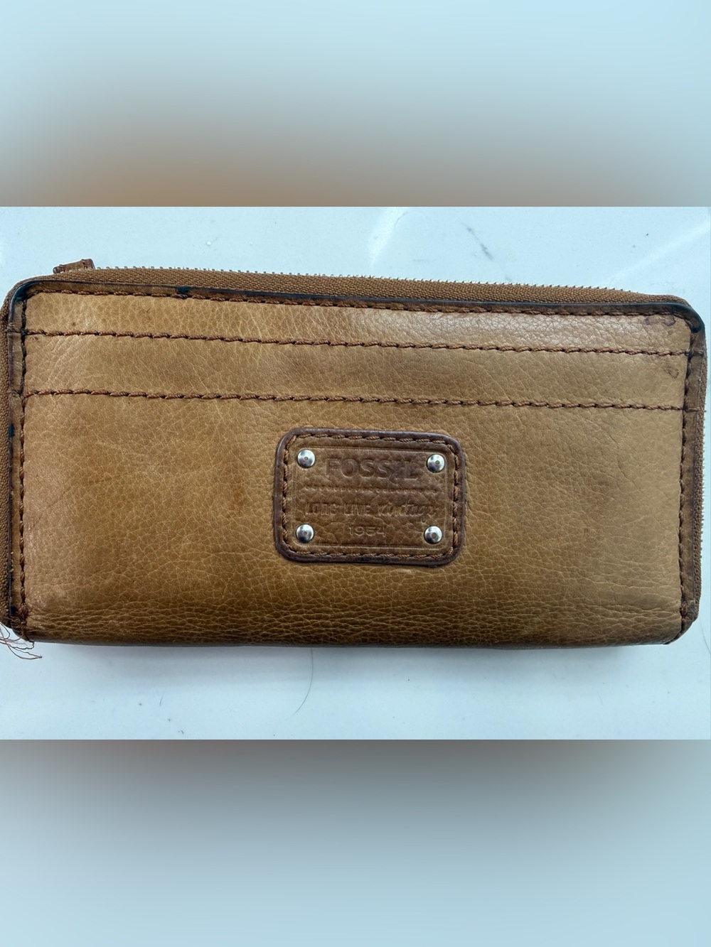 Vintage Fossil Leather Zip Around Wallet Brown Tan Key Print Lining - Picture 3 of 16